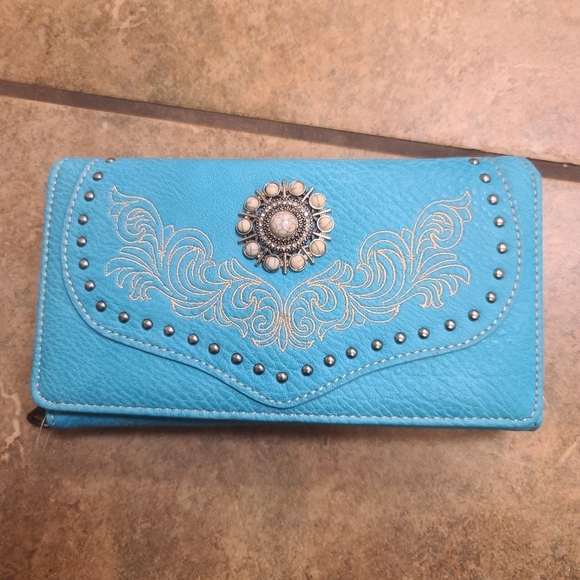 Montana West Concho Leather studded floral embroidered Wallet Western Boho NWT - Picture 3 of 12